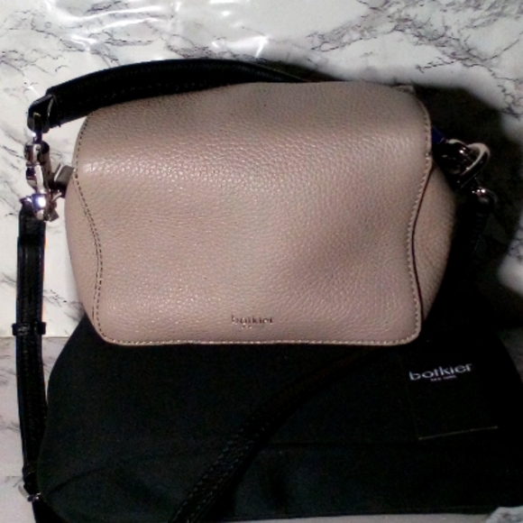 NWT "Rare Find" Botkier Small Barrow leather Crossbody bag Mineral grey - Picture 3 of 16